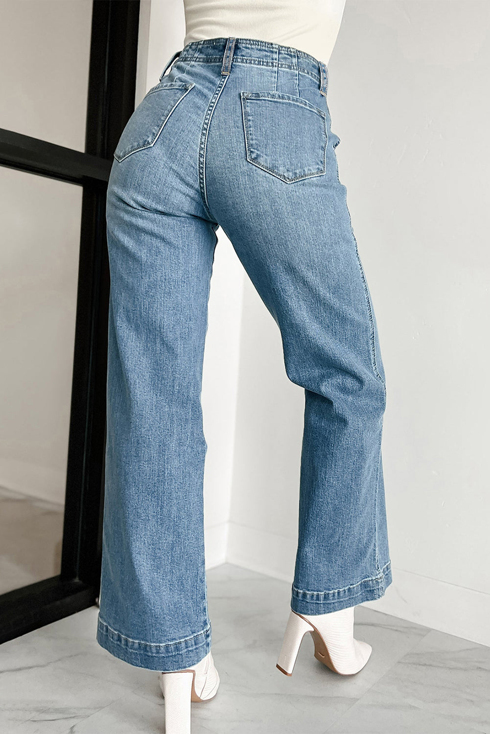 Dusk Blue Buttoned Medium Wash Jeans